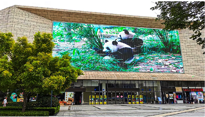 華邦瀛LED格柵屏，賦能商業(yè)廣告價值最大化