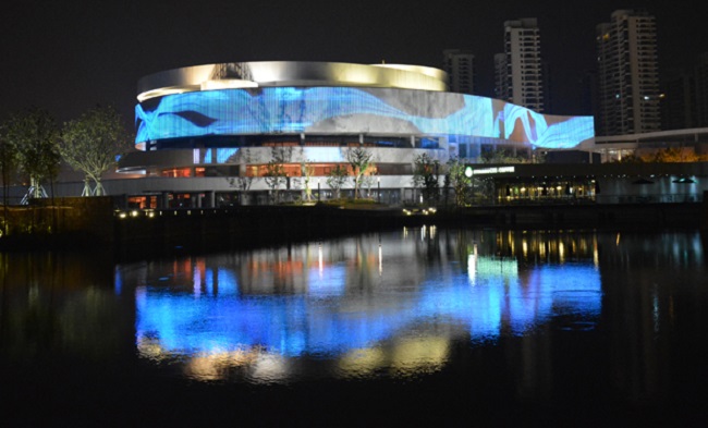 華邦瀛LED貼膜屏帶你進(jìn)入視覺(jué)革命的新時(shí)代！